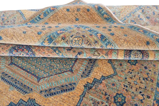 Surface texture of New Mamluk rug with natural Wool and intricate pattern