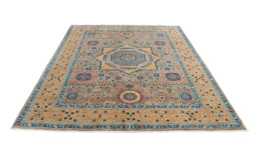 Surface texture of New Mamluk rug with natural Wool and intricate pattern