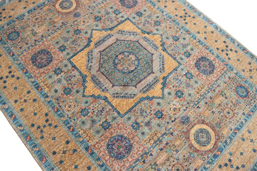 Central medallion detail of New Mamluk rug from Pakistan