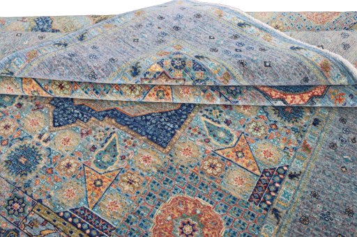 Surface texture of New Mamluk rug with natural Wool and intricate pattern
