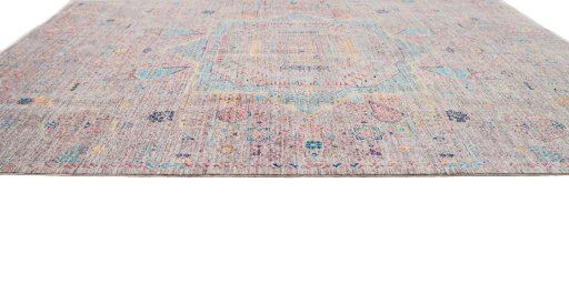 Close-up detail of New Mamluk rug from Pakistan showing Wool weave