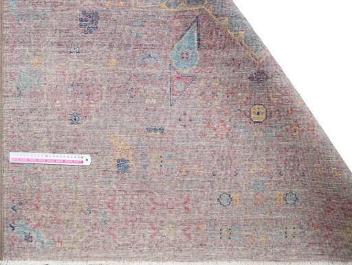Central medallion detail of New Mamluk rug from Pakistan