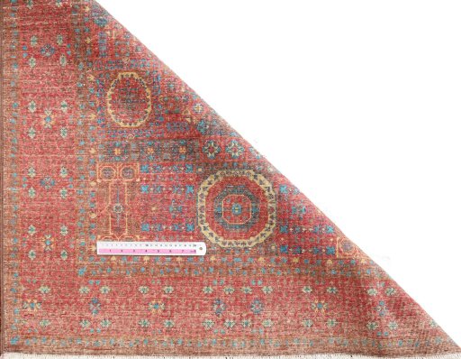 Central medallion detail of New Mamluk rug from Pakistan