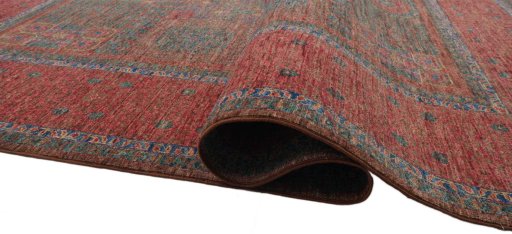 Close-up detail of New Mamluk rug from Pakistan showing Wool weave