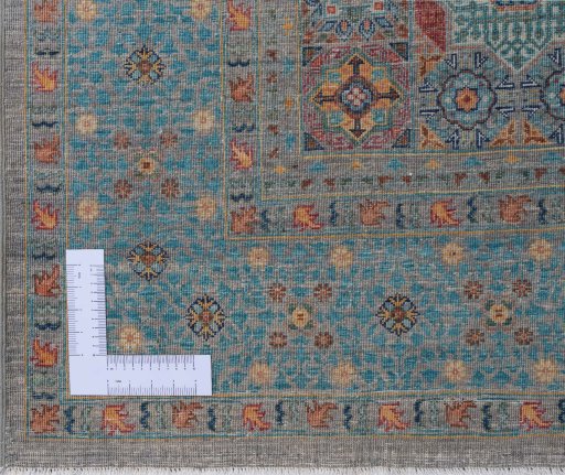 Corner detail of New Mamluk rug showing border pattern and Wool pile