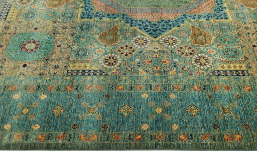 Corner detail of New Mamluk rug showing border pattern and Wool pile