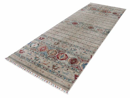 Corner detail of New Samarkand rug showing border pattern and Wool pile