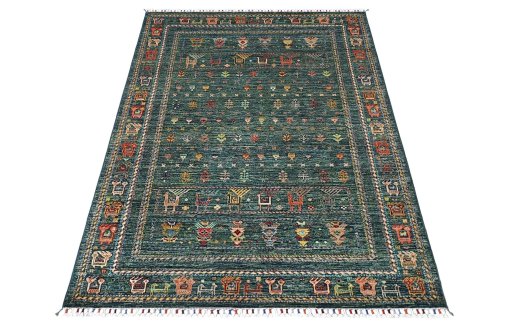 Corner detail of New Samarkand rug showing border pattern and Wool pile