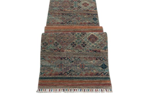 Central medallion detail of New Samarkand rug from Pakistan