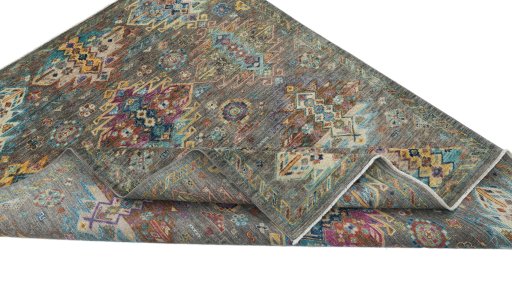 Central medallion detail of New Samarkand rug from Pakistan