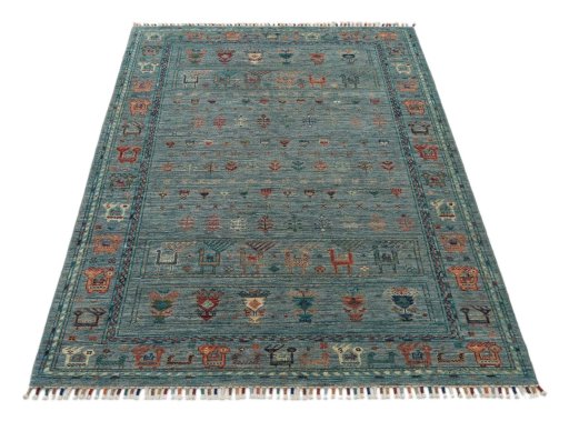 Surface texture of New Samarkand rug with natural Wool and intricate pattern