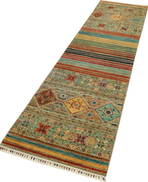 Corner detail of New Samarkand rug showing border pattern and Wool pile