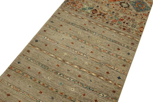 Central medallion detail of New Samarkand rug from Pakistan