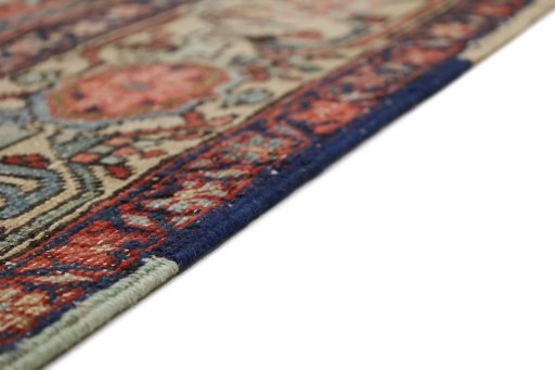 Central medallion detail of 1900s Antique Carpets rug from Iran / Persia