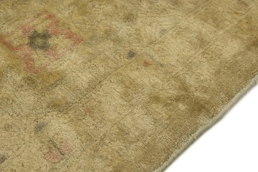 Central medallion detail of 1930s Antique Carpets rug from Germany