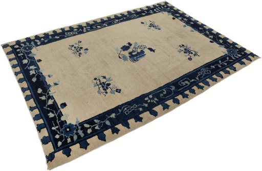Corner detail of 1900s Antique Carpets rug showing border pattern and Wool pile