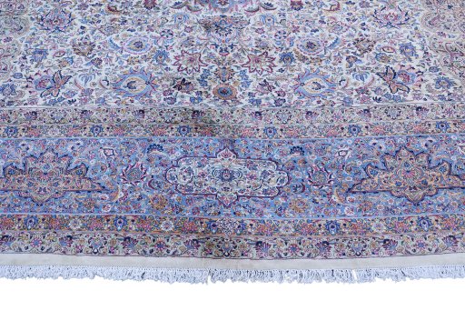 Close-up detail of 1920s Antique Carpets rug from Iran / Persia showing Wool weave