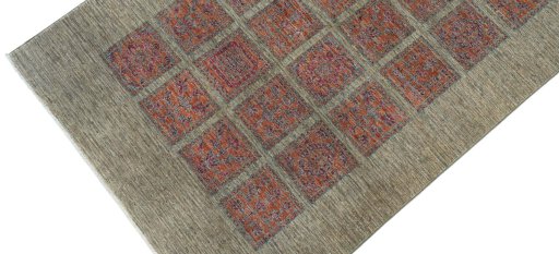 Backside of handmade New Farahan rug showing knot structure and weave density