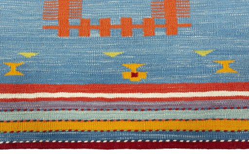 Central medallion detail of New Kilim Sofre rug from Turkey