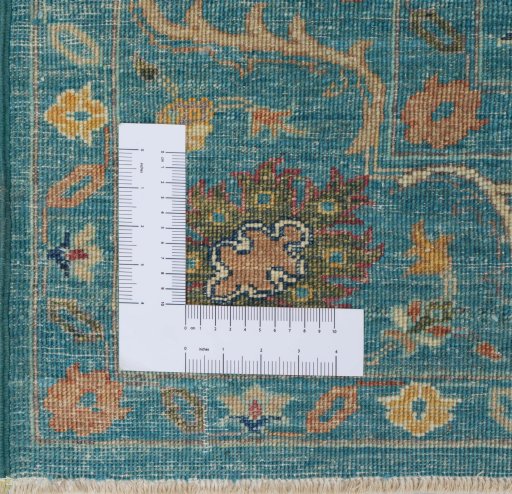 Corner detail of New Farahan rug showing border pattern and Wool pile