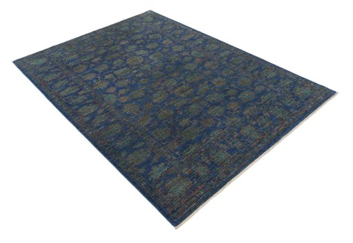 Corner detail of New Farahan rug showing border pattern and Wool pile