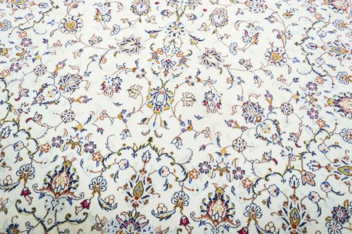 Close-up detail of New Kashan rug from Iran / Persia showing Wool weave