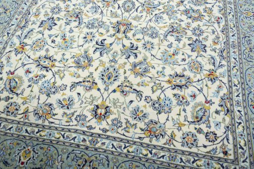 Close-up detail of 2000s Kashan rug from Iran / Persia showing Wool weave