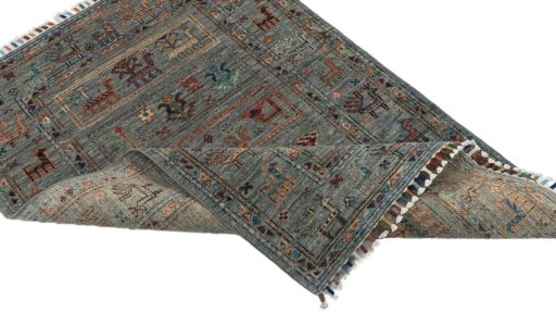 Central medallion detail of New Samarkand rug from Pakistan