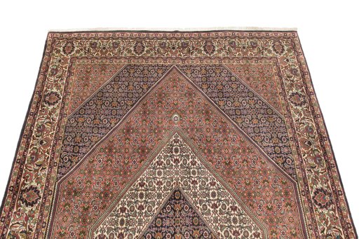 Surface texture of New Bijar rug with natural Wool and intricate pattern
