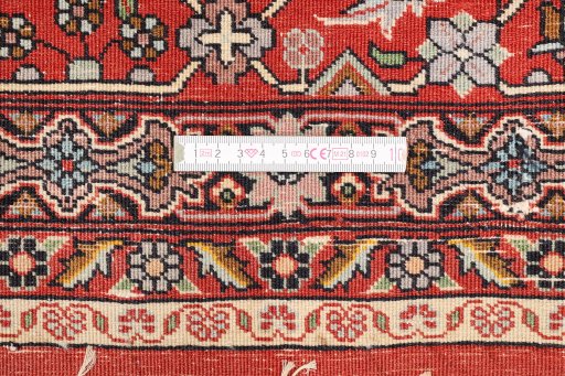 Corner detail of 1990s Bijar rug showing border pattern and Wool pile