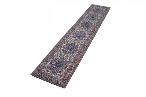 Corner detail of New Bijar rug showing border pattern and Cork pile