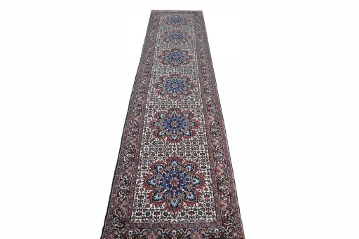 Surface texture of New Bijar rug with natural Cork and intricate pattern