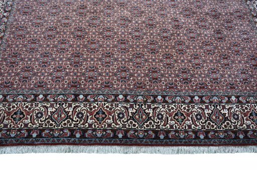 Close-up detail of New Bijar rug from Iran / Persia showing Cork weave