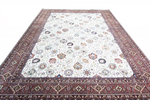 Surface texture of New Bijar rug with natural Cork and intricate pattern