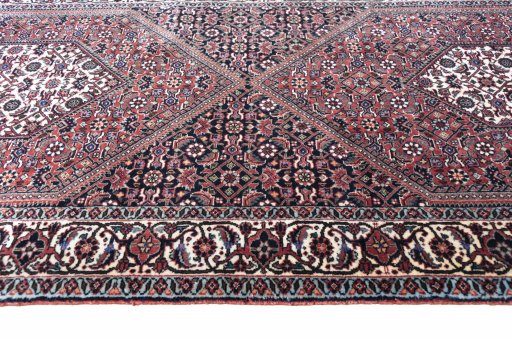 Close-up detail of New Bijar rug from Iran / Persia showing Cork weave