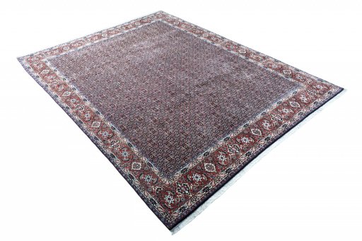 Close-up detail of New Bijar rug from Iran / Persia showing Cork weave