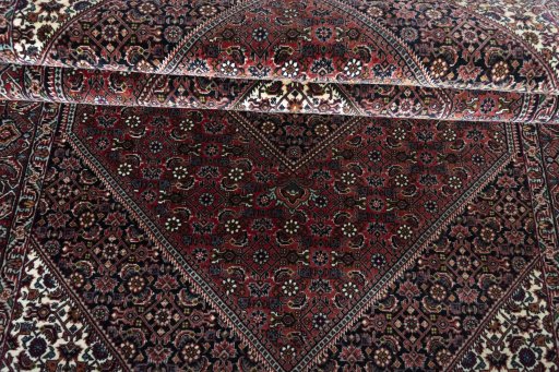 Close-up detail of New Bijar rug from Iran / Persia showing Cork weave