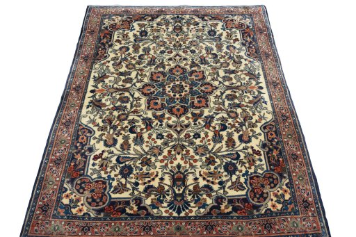 Surface texture of 2000s Bijar rug with natural Wool and intricate pattern