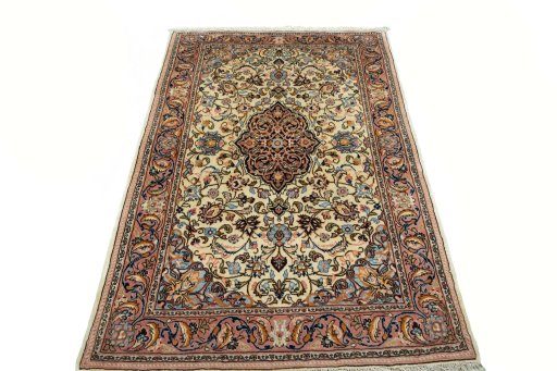 Surface texture of New Bijar rug with natural Wool and intricate pattern