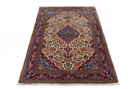 Surface texture of New Bijar rug with natural Wool and intricate pattern