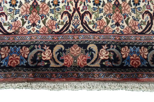 Central medallion detail of 2000s Bijar rug from Iran / Persia