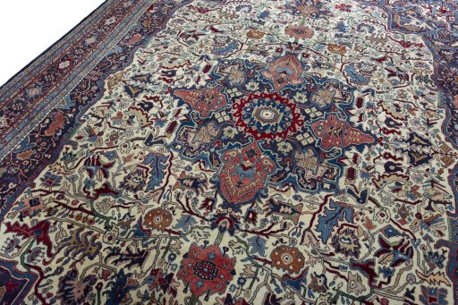 Backside of handmade 1970s Bijar rug showing knot structure and weave density