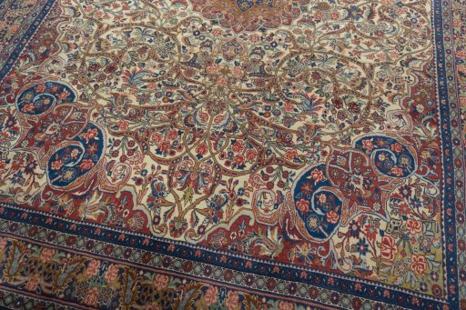 Close-up detail of 1970s Bijar rug from Iran / Persia showing Wool weave