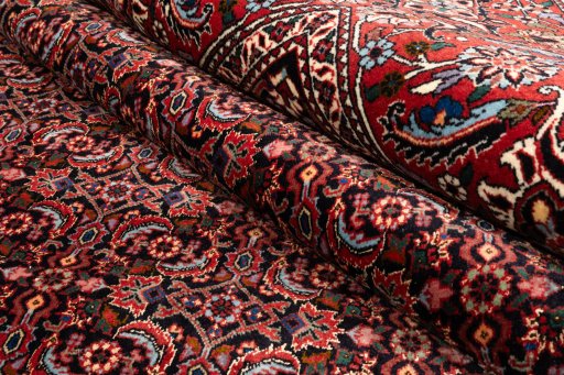 Corner detail of New Bijar rug showing border pattern and Wool pile