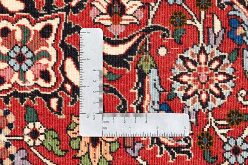 Surface texture of New Bijar rug with natural Wool and intricate pattern
