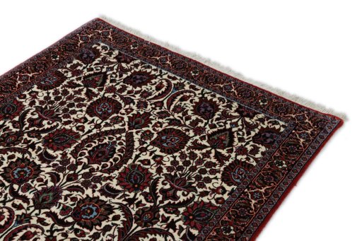 Surface texture of New Bijar rug with natural Wool and intricate pattern
