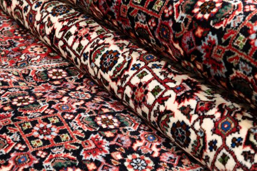 Surface texture of New Bijar rug with natural Wool and intricate pattern
