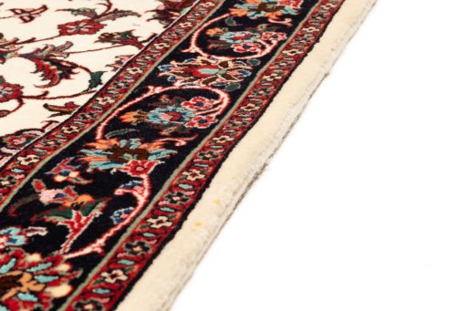 Close-up detail of New Bijar rug from Iran / Persia showing Wool weave