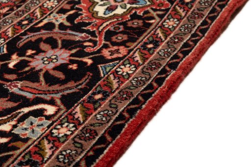 Close-up detail of New Bijar rug from Iran / Persia showing Wool weave