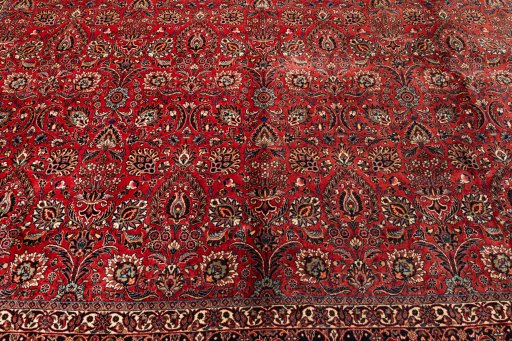 Corner detail of New Bijar rug showing border pattern and Wool pile